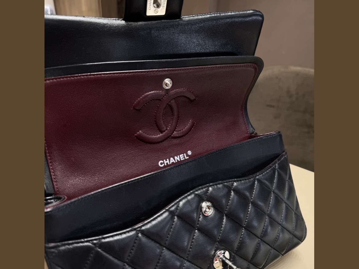 CHANEL CLASSIC MEDIUM 11.12