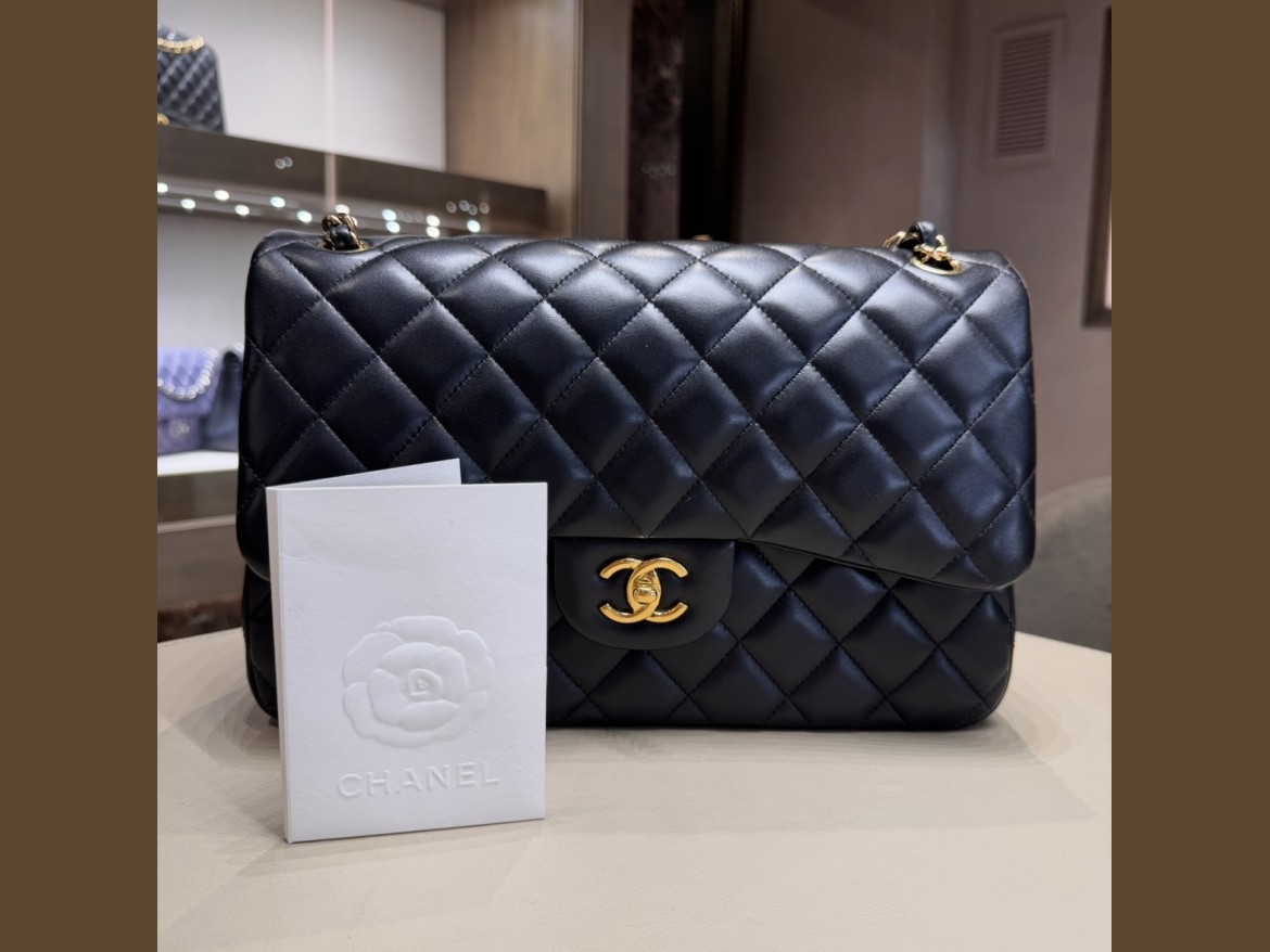 Chanel Jumbo Nero