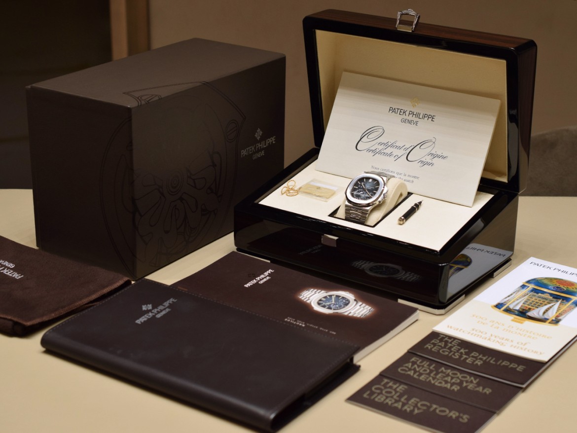 5712/1A-001 Like New Full Set. 2015