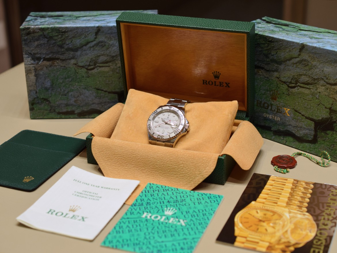 full set  like new 2000