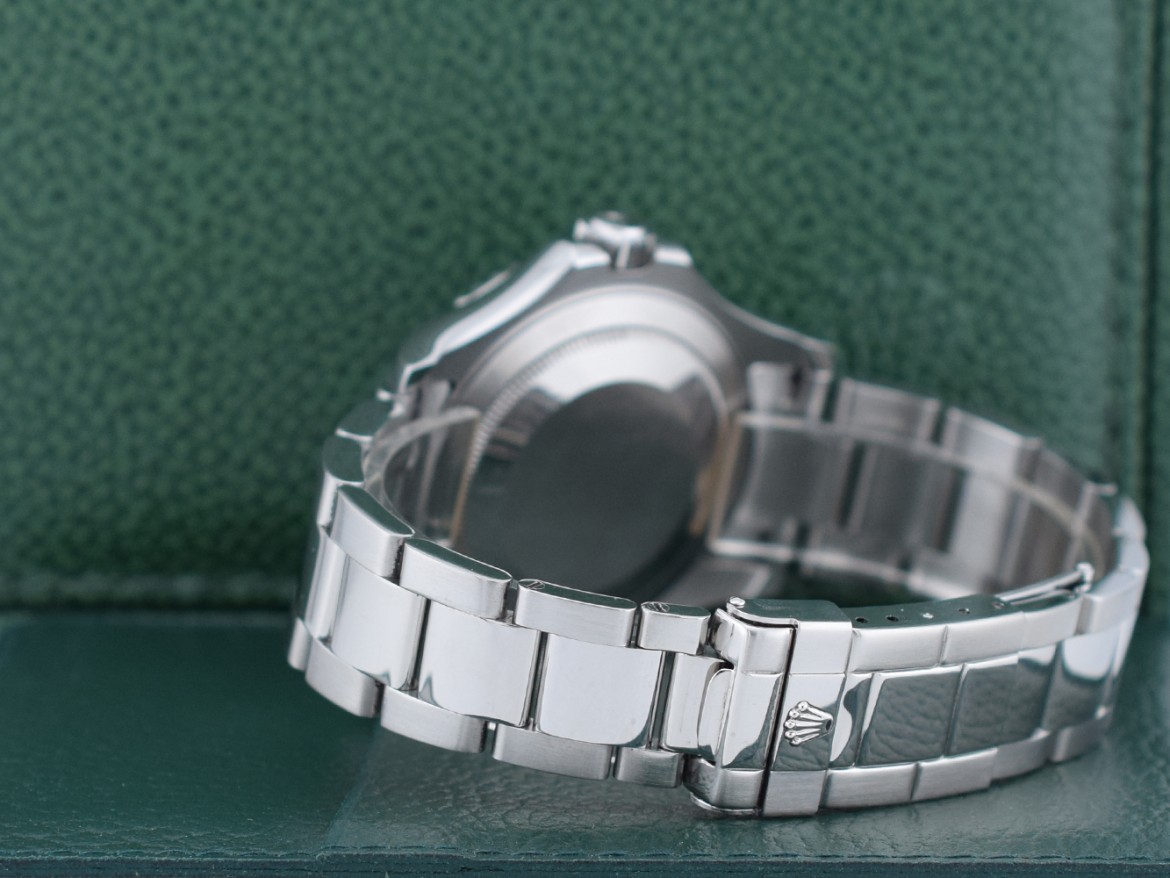 full set  like new 2000