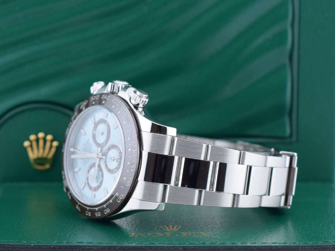 116506 Platinum - Like New 2019