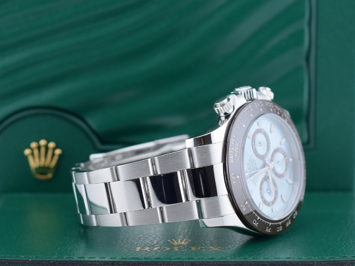 116506 Platinum - Like New 2019