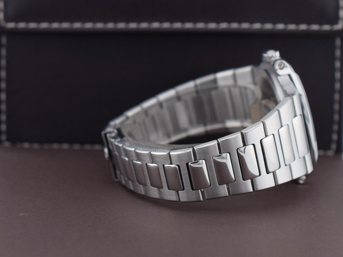 3800/1A   White dial  - very rare - service Patek