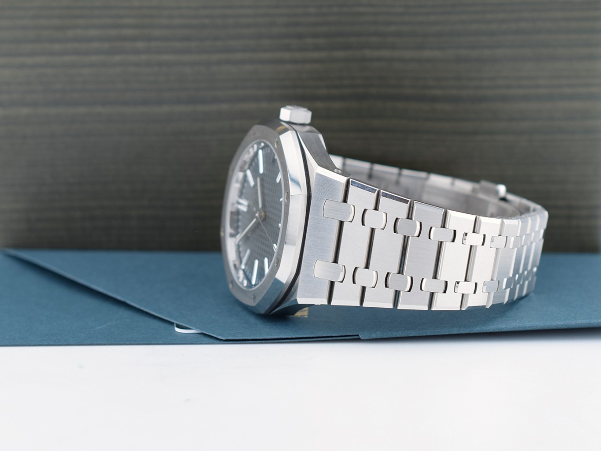 Green Dial Like New Full Set  2025