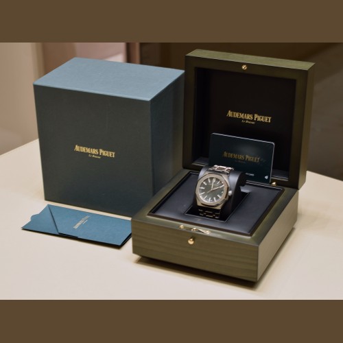 Green Dial Like New Full Set  2025