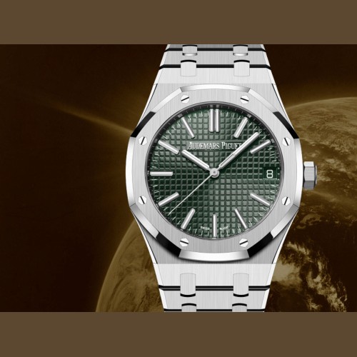 Green Dial Like New Full Set  2025