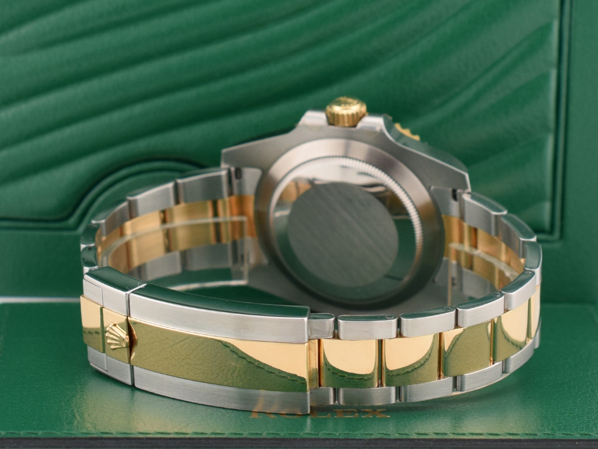 116613LB Like New 2015 - Full Set