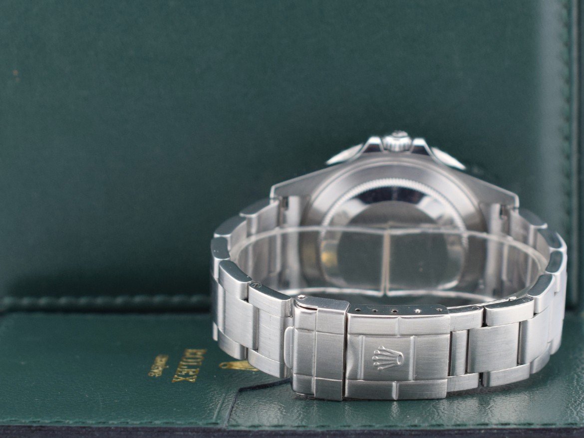 16710 SEL   full set 2004