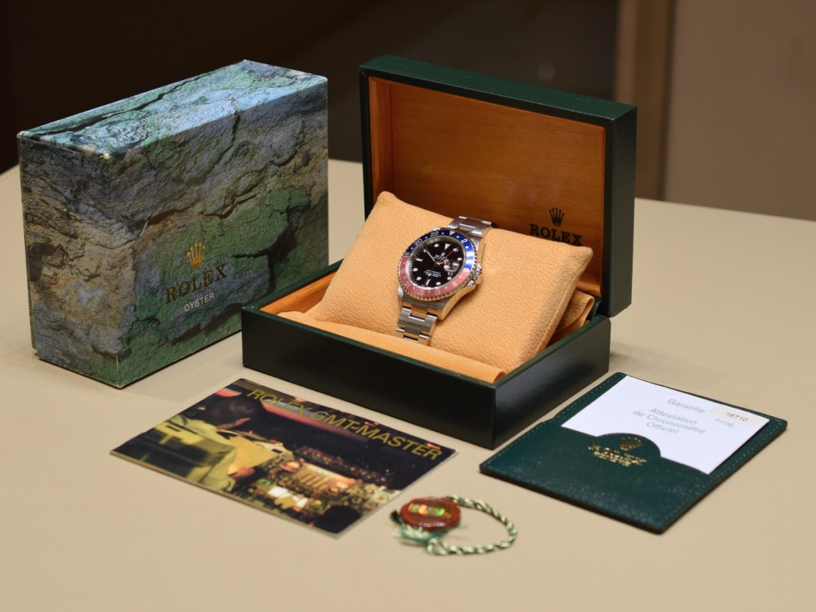 16710 SEL   full set 2004