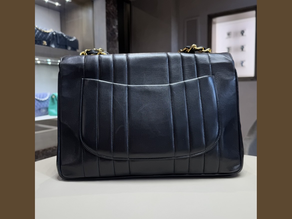 CHANEL BIG LOGO GRANDE