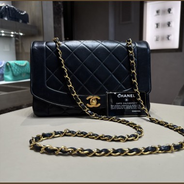 CHANEL DIANA
