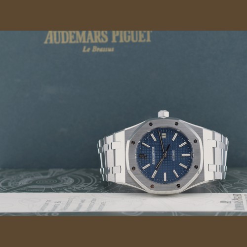 15300ST Blue & White dial - Like new 2010 39mm