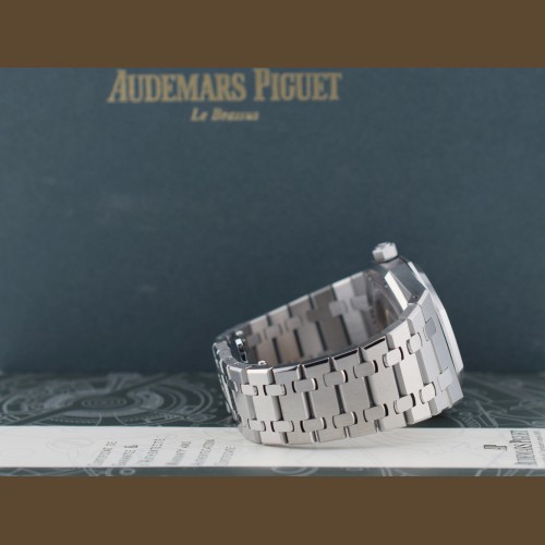 15300ST Blue & White dial - Like new 2010 39mm