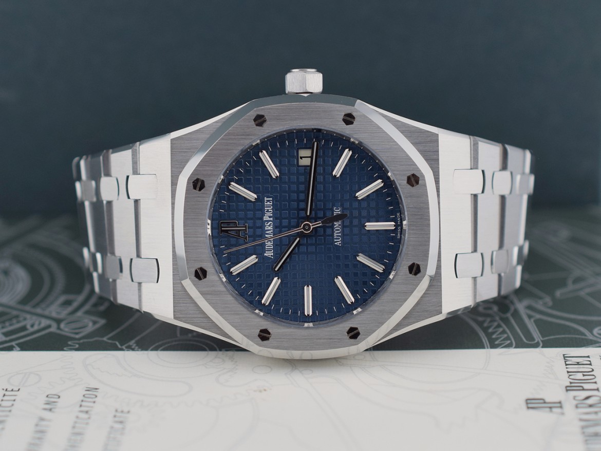 15300ST Blue & White dial - Like new 2010 39mm