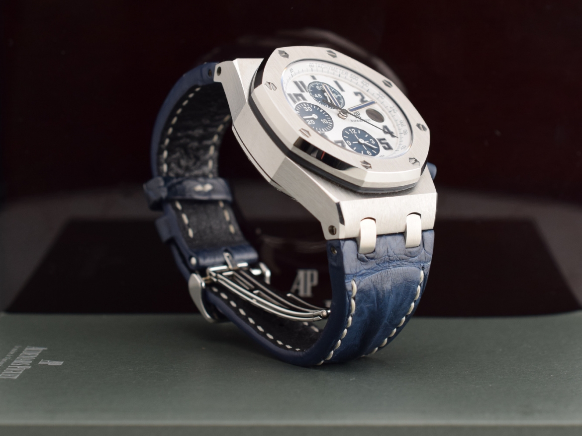 26170ST Chronograph Certified Navy - Like New 2008
