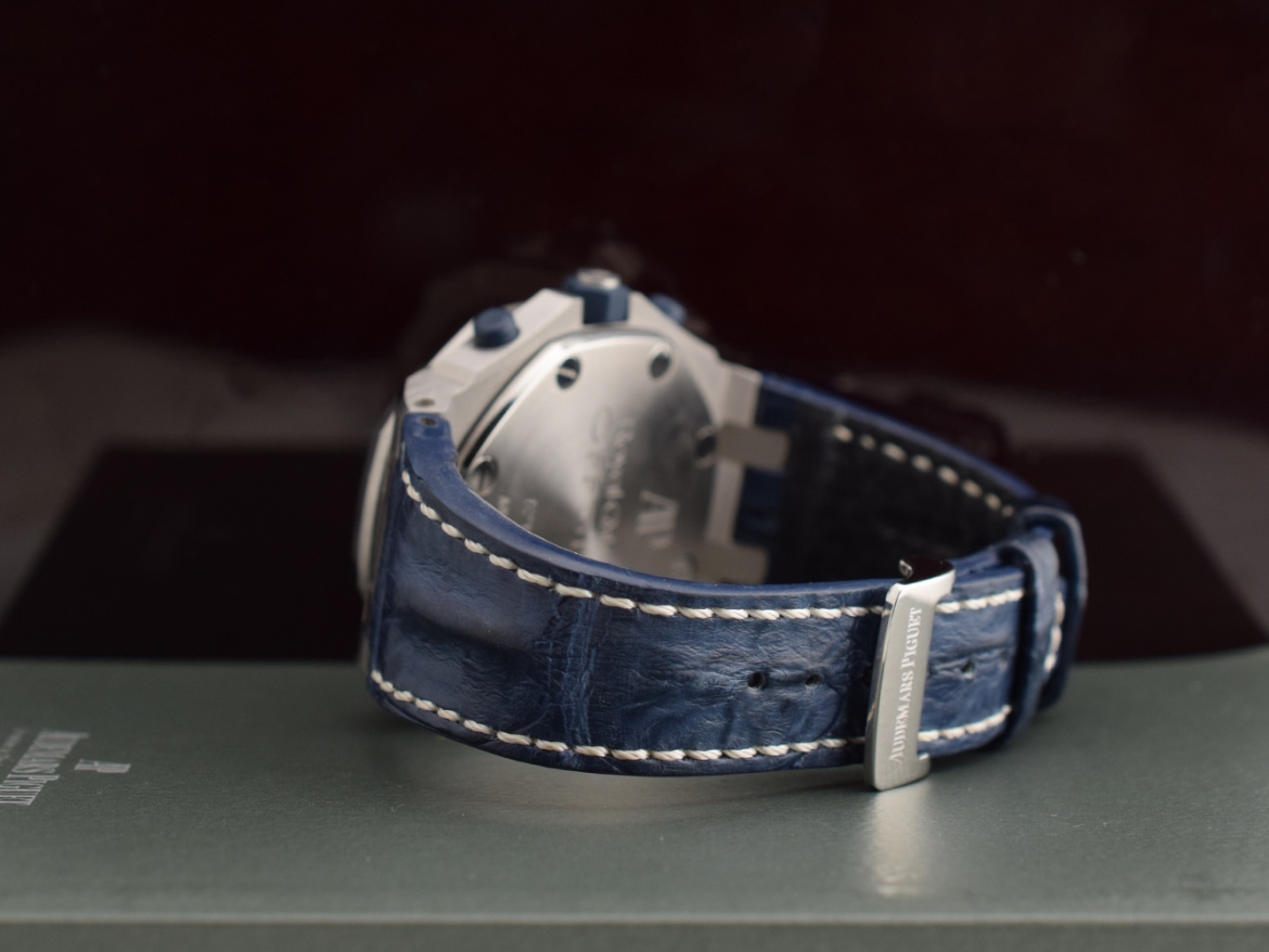 26170ST Chronograph Certified Navy - Like New 2008
