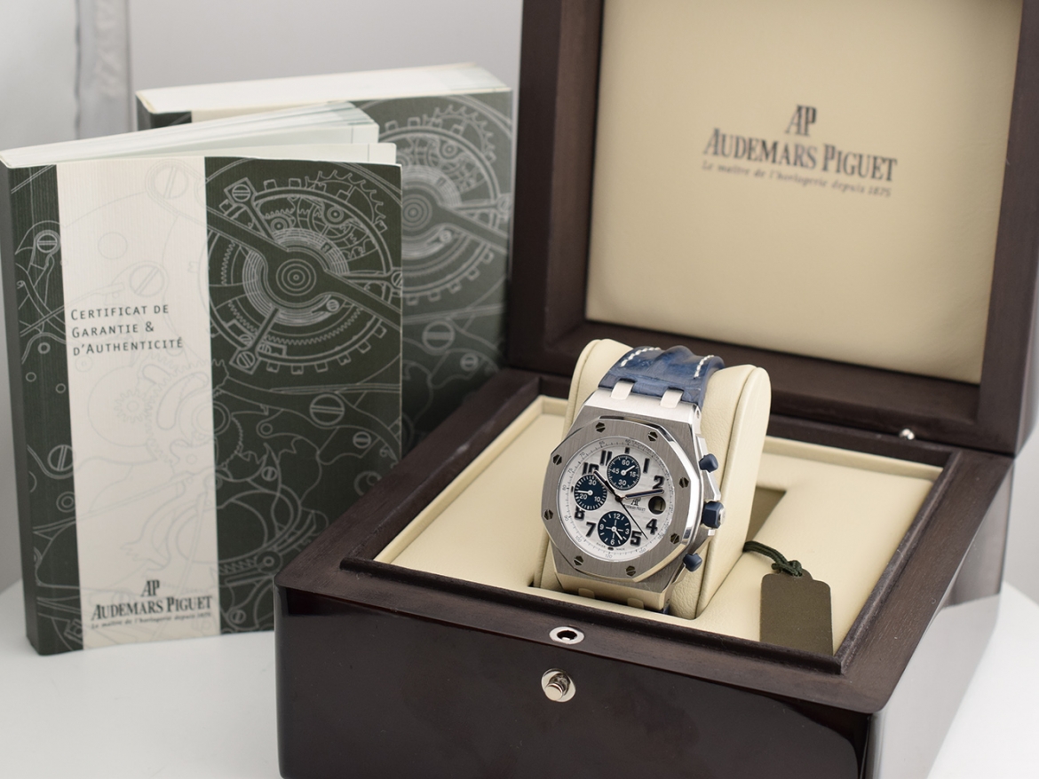 26170ST Chronograph Certified Navy - Like New 2008