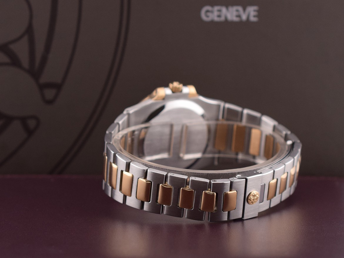 3800/1 Sigma First Generation Black Date - Like new Box/Extract Patek