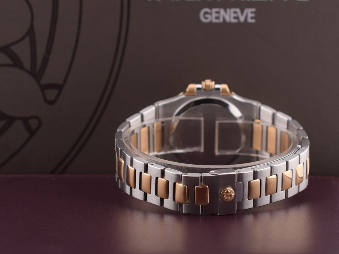 3800/1 Sigma First Generation Black Date - Like new Box/Extract Patek