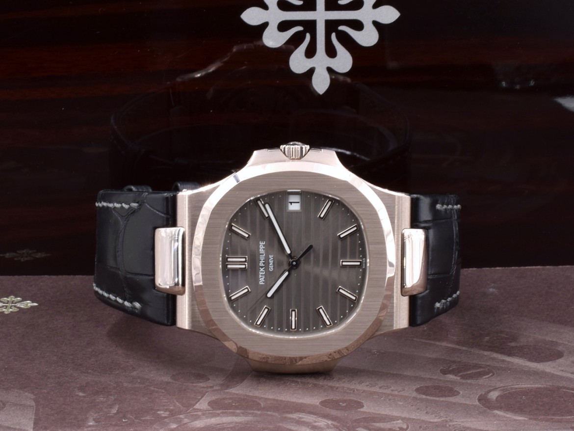 Rare 2008 Geneva Seal White Gold Like New Full Set  ITA