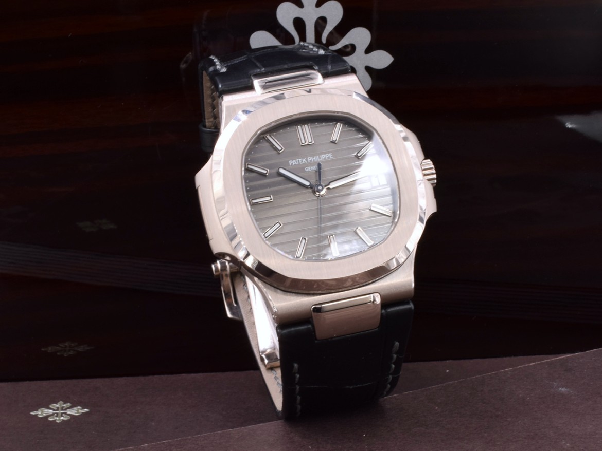 Rare 2008 Geneva Seal White Gold Like New Full Set  ITA