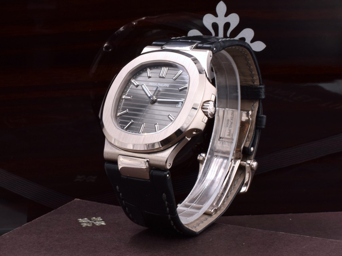 Rare 2008 Geneva Seal White Gold Like New Full Set  ITA