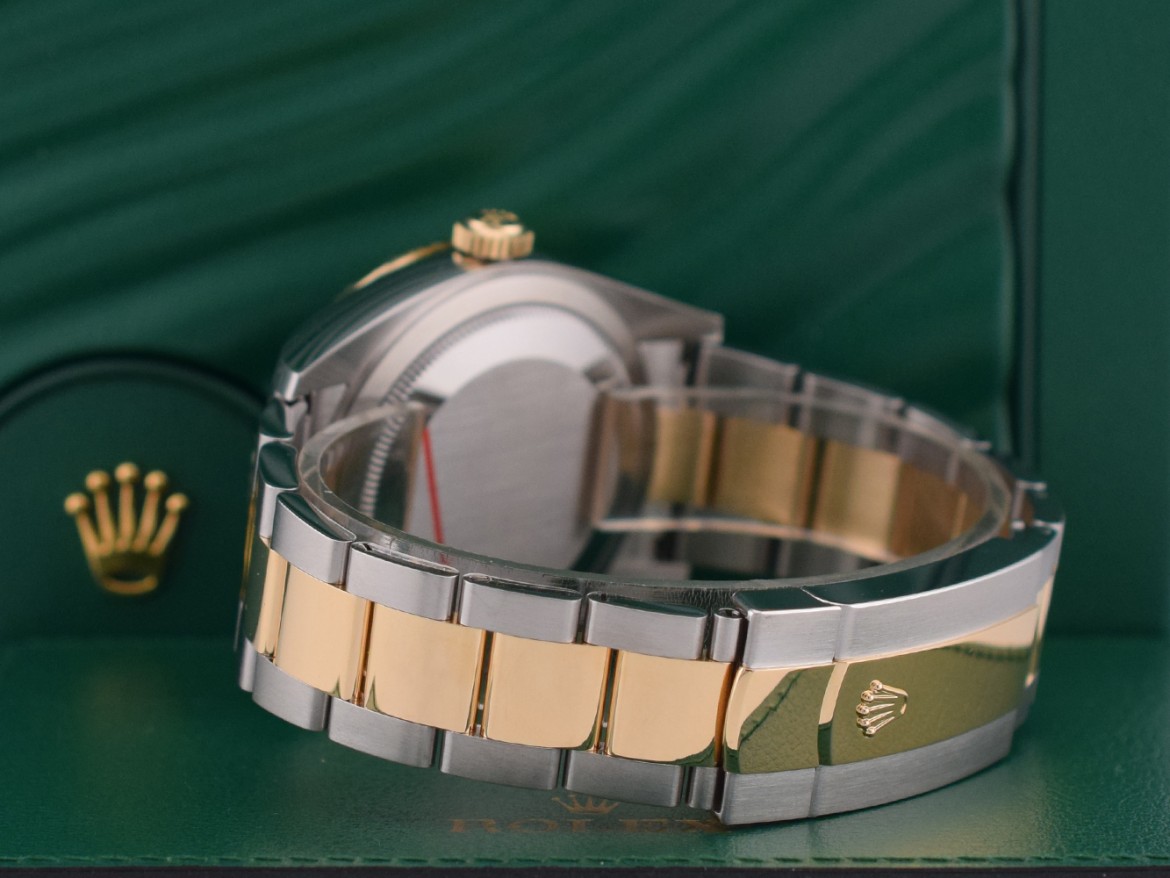 326933  Black Dial New 2022 Full set