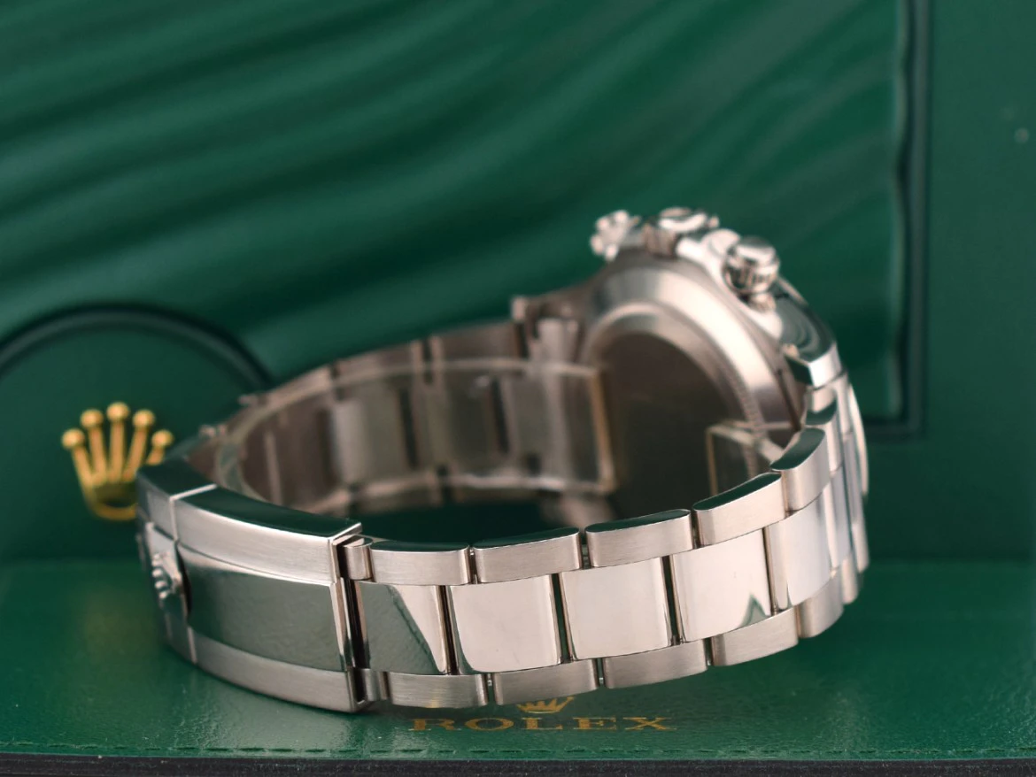 116509 White Gold Black Diamond - New 2021