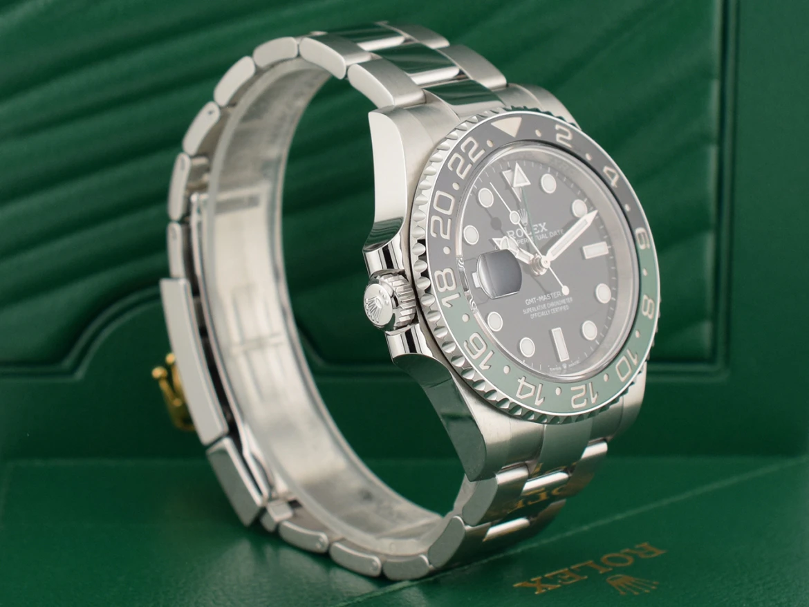 126720VTNR - Like  New 12/2022