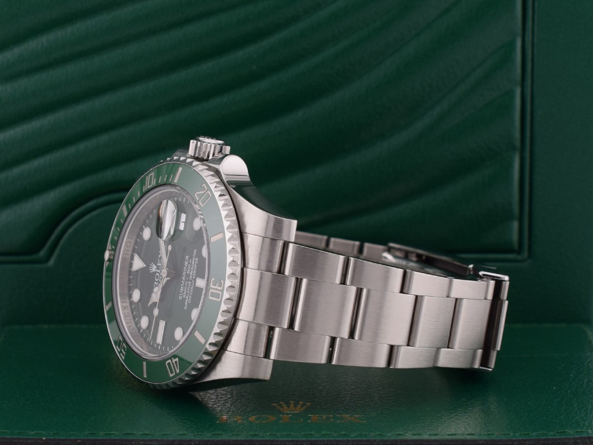 116610LV -  Like New Full Set 2012