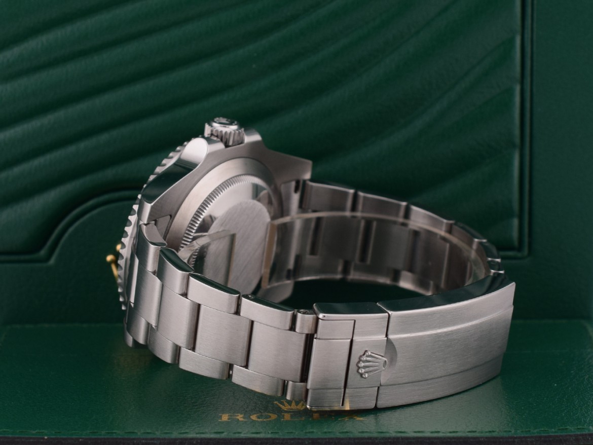 116610LV -  Like New Full Set 2012