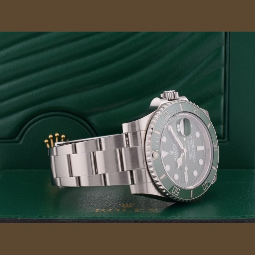 116610LV -  Like New Full Set 2012