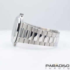 5712/1A Full Set - Like New